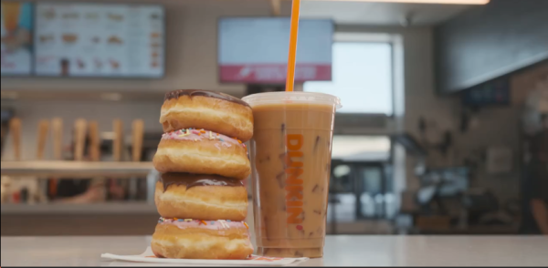Dunkin’® Celebrates Grand Re-Opening of Palm Coast Store with Holiday Celebration